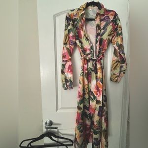 Beautiful colors! Lovely dress for a party!